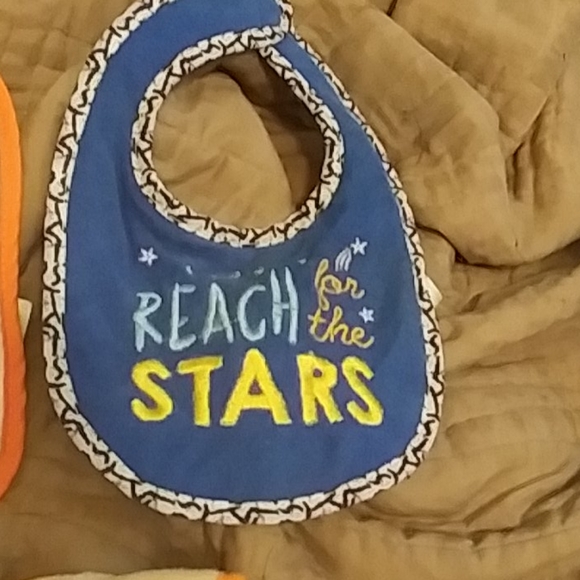 Bibs - Picture 2 of 16